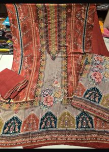 pakistani suit