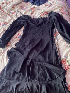 Elegant Black Midi Dress