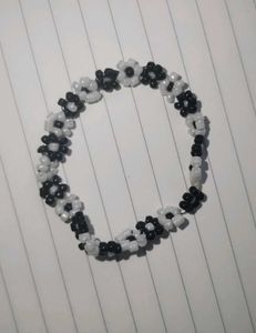 Flower Bracelet 🌷