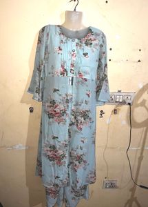 Elegant Floral Print Kurta Set