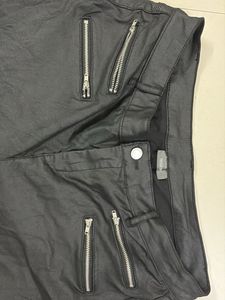 Stylish Black Pants with Zippers