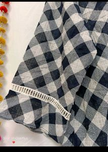 🇳🇿💫♥️ Imported Checkered Lace Top
