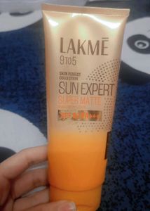Lakme Sun Expert