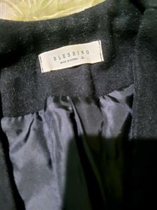 Trendy Black Crop Coat for Women