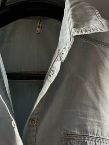 Blue Shaded Denim Tich-button Shirt 👕🩵💙