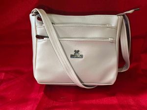 Sling Bag 🛍️