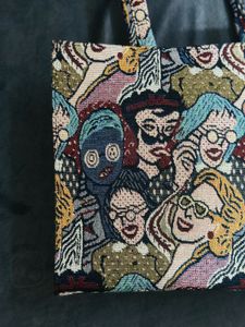 JACQUARD SHOULDER TOTE BAG