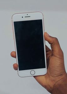 Iphone 7 - Rosegold Clean Condition Mobile