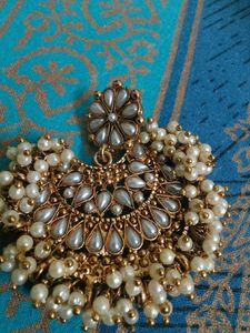 Earings