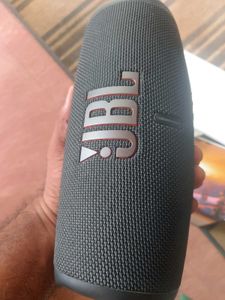 JBL Charge 5