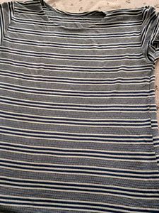 Striped Women&#39;s Top