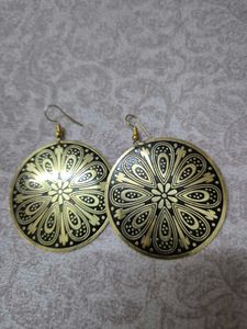 Earings