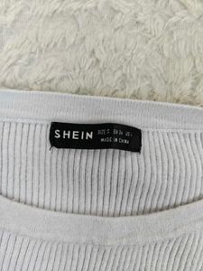 SHEIN Gray Cropped Sweater