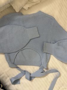 Cute Light Blue backless Knit Sweater