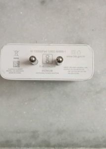 HONOR NEW AND ORIGINAL TYPE C MOBILE CHARGER 65 WA