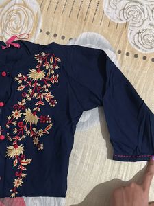 Kaira Kurti