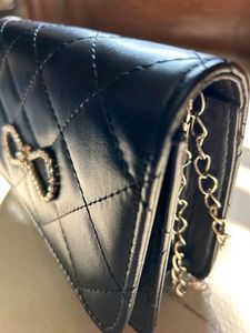 Styli Black Quilted Shoulder Bag