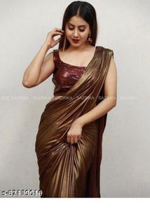 Elegant Gold Saree Without Blouse