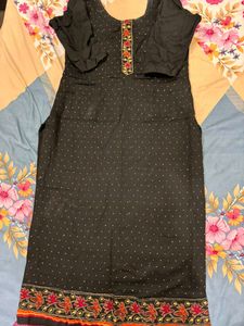 Black Suit With Heavy Dupatta
