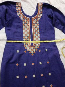 Elegant kashmiri warm Blue Embroidered Kurta Set