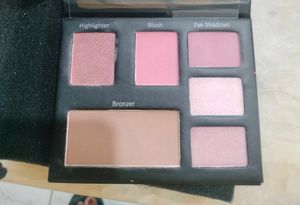 Blush & Highlighter Palette