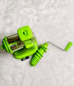 Fruit &amp; Vegetable Juicer💚
