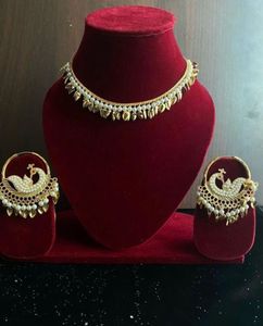 Elegant Pearl & Gold Jewelry Set