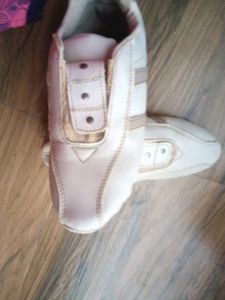 Sports Shoes 👟 For Women 💥💥💥💥💯💯💯