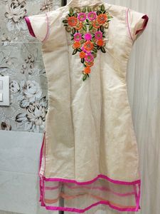 Designer Embroidered Kurti