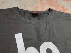 Gray &#34;be AWESOME&#34; Tee 💥