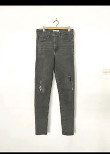 Ripped Skinny Jeans (Women’s)