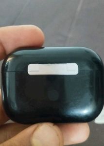 Black Wireless Earbuds