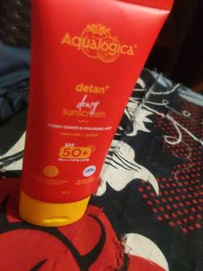 Aqualogica Sunscreen SPF 50