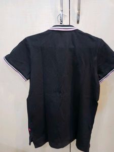 Levi&#39;s Polo Shirt