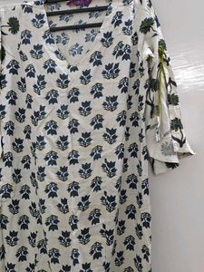 Floral Print Kurta - Libas