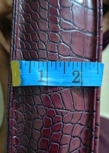 Slingbag Crocodile PU Maroon Pattern