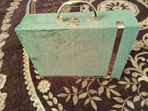 Shringar Vintage Green Velvet Box with Pouch