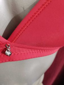 045 - Low Neck Cut Bra