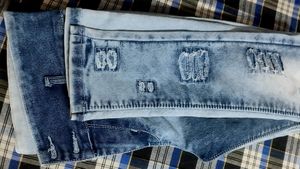 High Waist Jeans.. 32