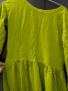 Green Embroidered Long Kurta