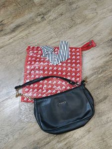 Radhey Shopping Bag With Zip And Black Style Hand