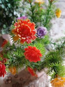 2 Artificial Flower Pots