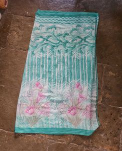 Elegant Floral Print Saree