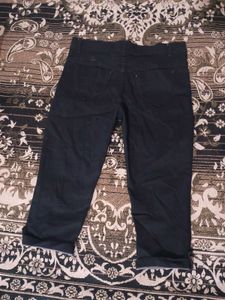 Black Cropped Jeans