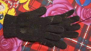 Black Woollen Gloves