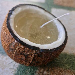 Pure Coconut Candle – Natural &amp; Minimalist Glow