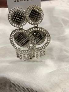 Preety Earrings 💗
