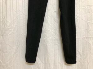 Black leggings