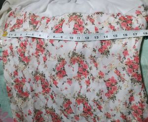 Women&#39;s Top Size 36.