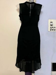 Elegant Black Sleeveless Dress